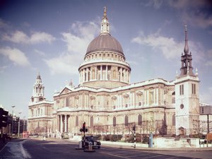 View of the exterior, built 1695-1711 by Christopher Wren